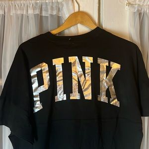 Pink Victoria’s Secret Crewneck Tee Women’s Small Black/Silver T-Shirt